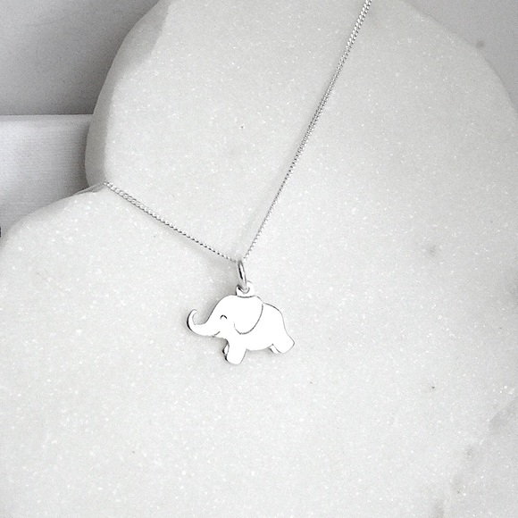 necessTITTIES Jewelry - n e w | dainty silver elephant pendant necklace 🐘